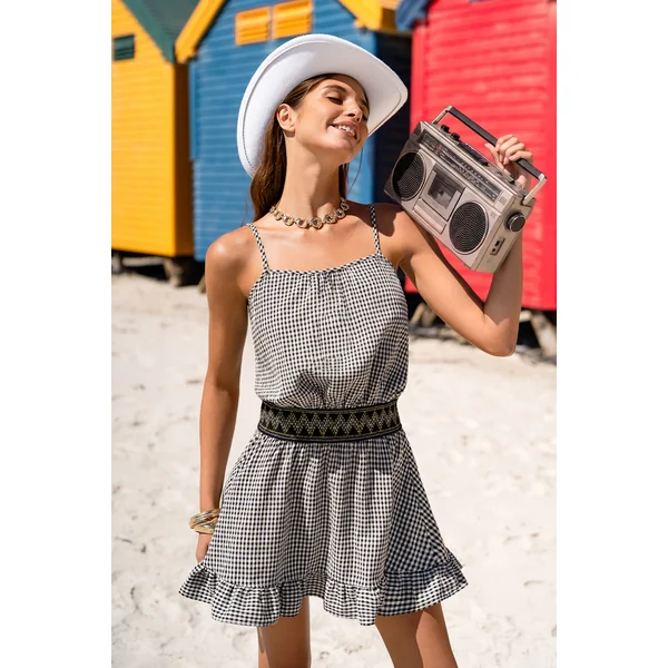 Robe courte vichy taille tombante
