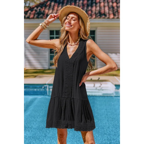 Robe cover up courte noire col V