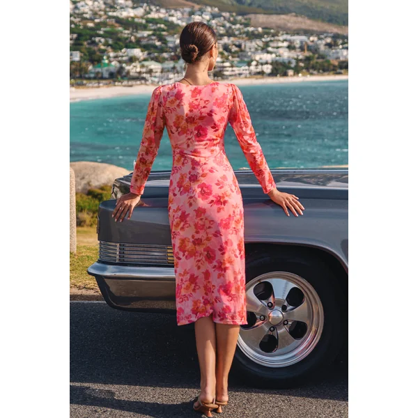 Robe florale manches longues