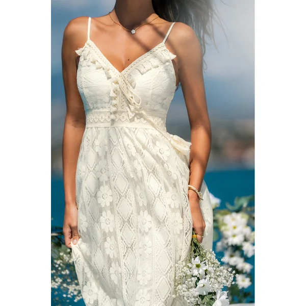 Robe longue beige décolletée