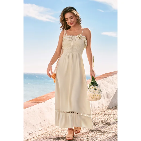 Robe longue beige smockée