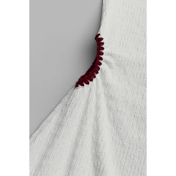 Robe longue blanche col haut