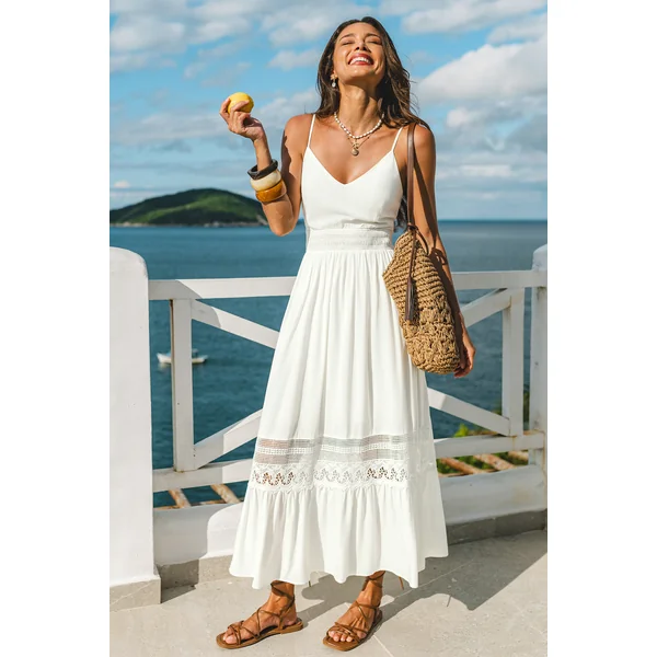 Robe longue blanche élégante