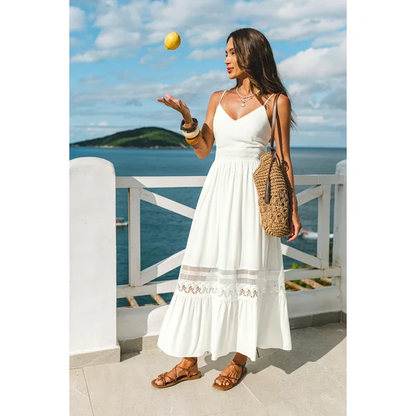 Robe longue blanche élégante