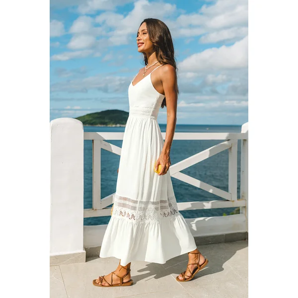 Robe longue blanche élégante