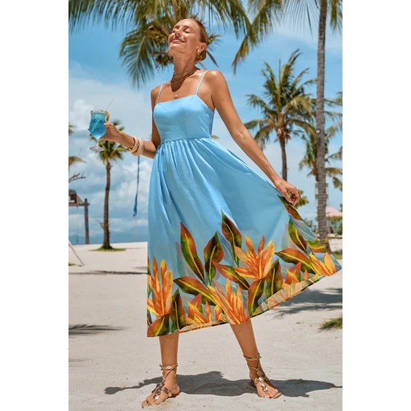 Robe longue bleue florale col carré