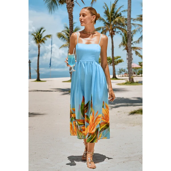 Robe longue bleue florale col carré