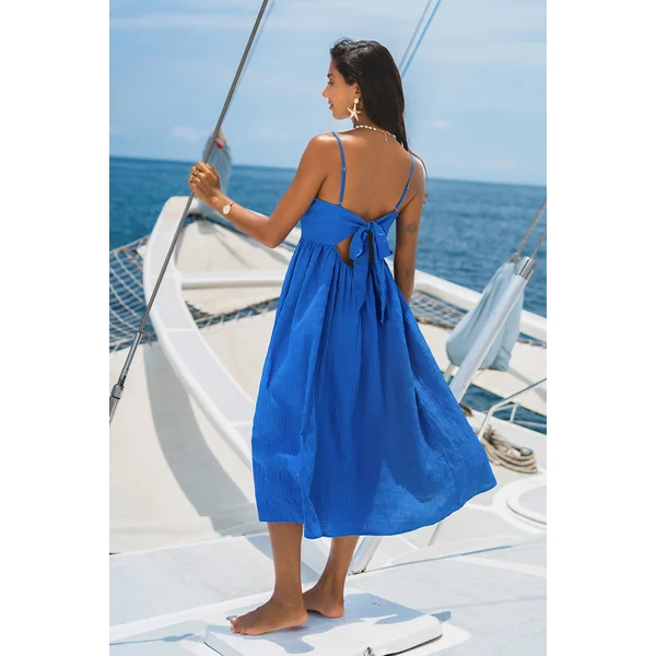 Robe longue bleue sans manches col V