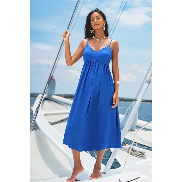 Robe longue bleue sans manches col V