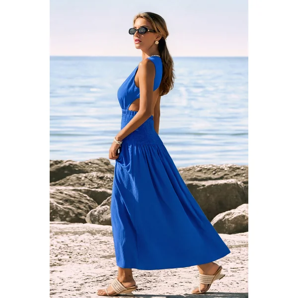 Robe longue bleue taille smockée