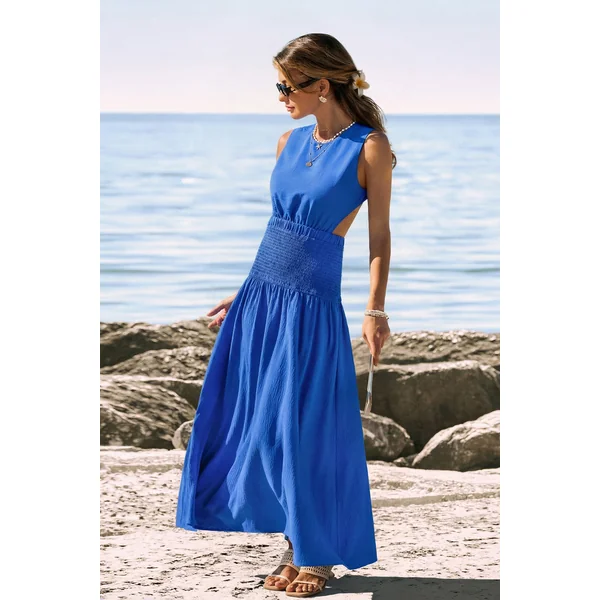 Robe longue bleue taille smockée