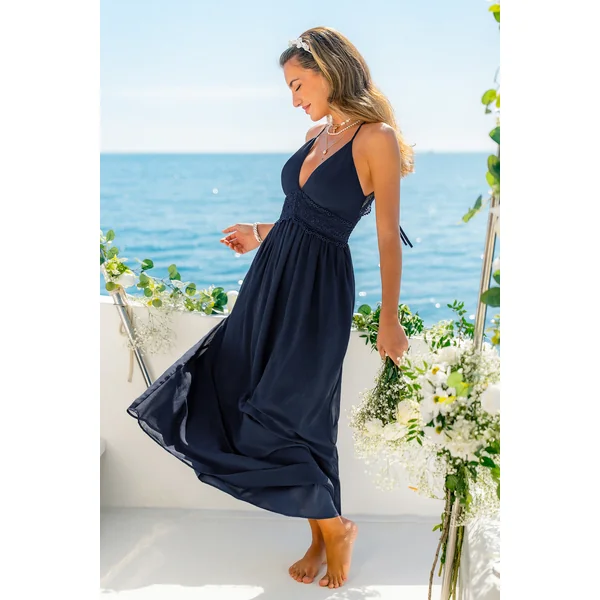 Robe longue bleue tissée col plongeant