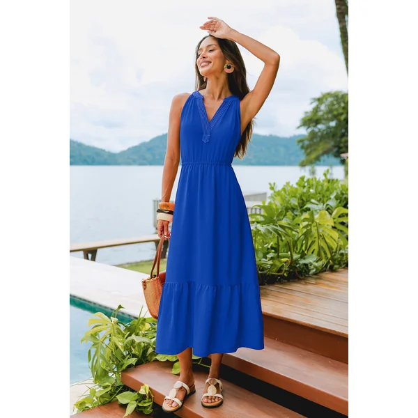 Robe longue bleue à col cranté