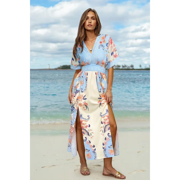 Robe longue col plongeant manches courtes