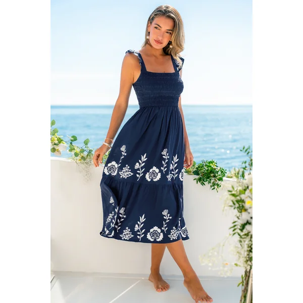 Robe longue fleurie buste smocké col carré