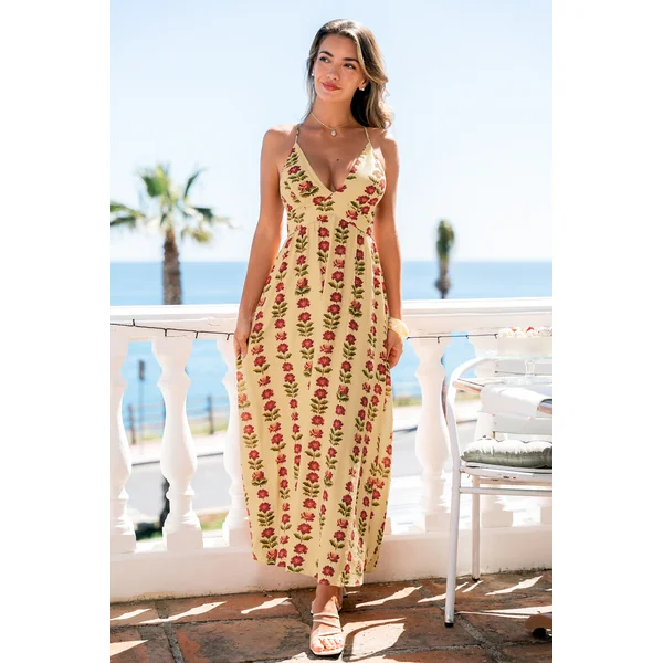 Robe longue fleurie à l’allure romantique