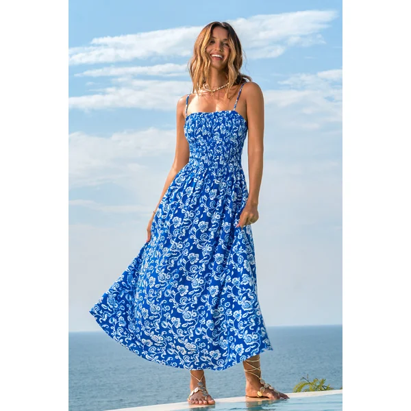 Robe longue florale smockée col carré
