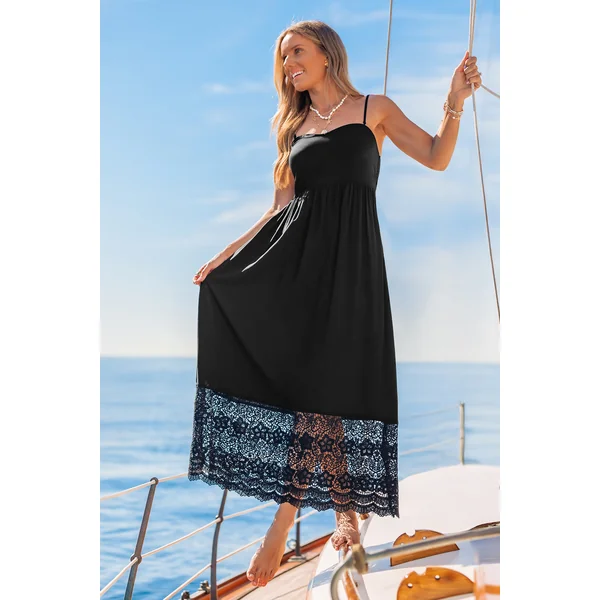 Robe longue noire ourlet en dentelle