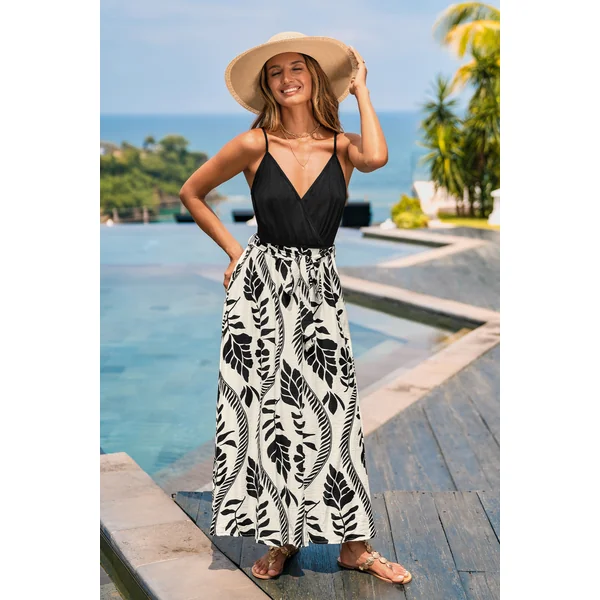 Robe longue noire tropicale sans manches