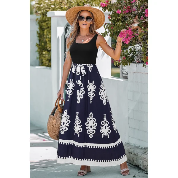 Robe longue ornée col carré nouer à la taille