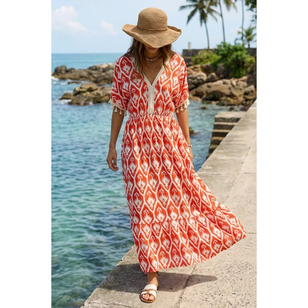 Robe longue ornée manches courtes