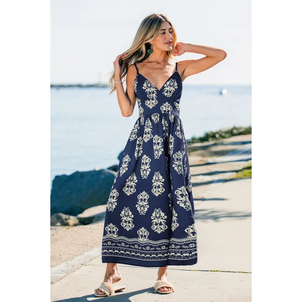 Robe longue ornée tissée sans manches
