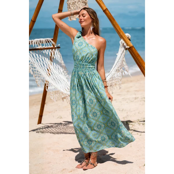 Robe longue ornée à l’allure aérienne