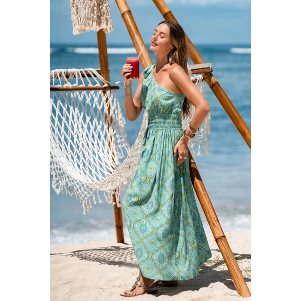 Robe longue ornée à l’allure aérienne