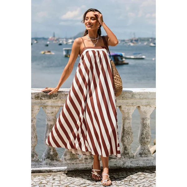 Robe longue rayée col carré
