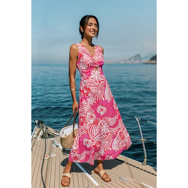 Robe longue tropicale aux teintes artistiques