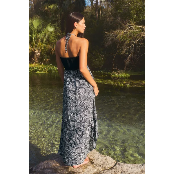 Robe longue tropicale noire col cœur