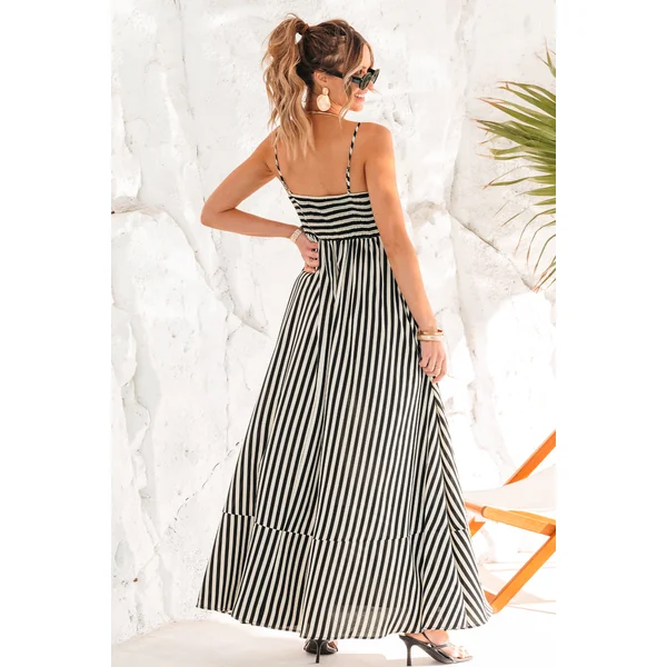 Robe longue à rayures col carré sans manches