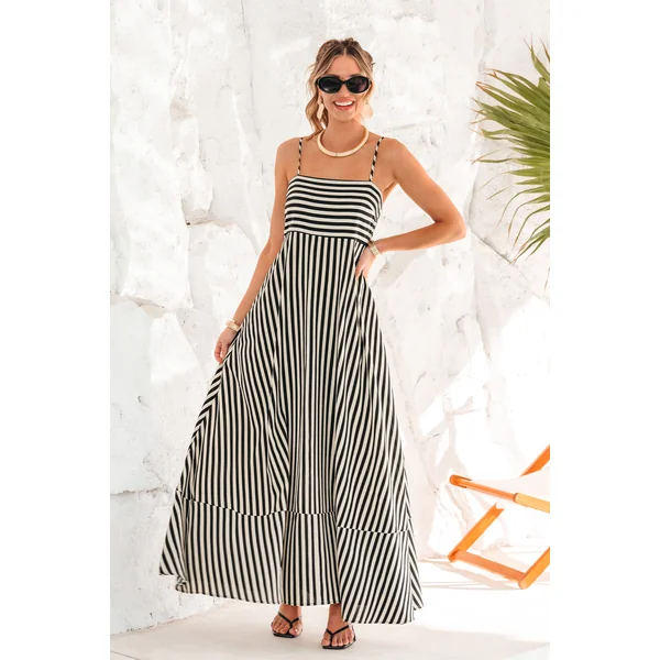 Robe longue à rayures col carré sans manches