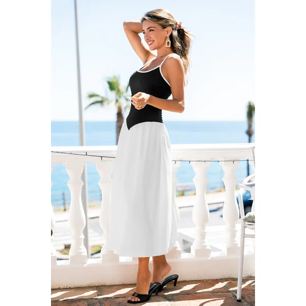 Robe midi bicolore à l’élégance douce