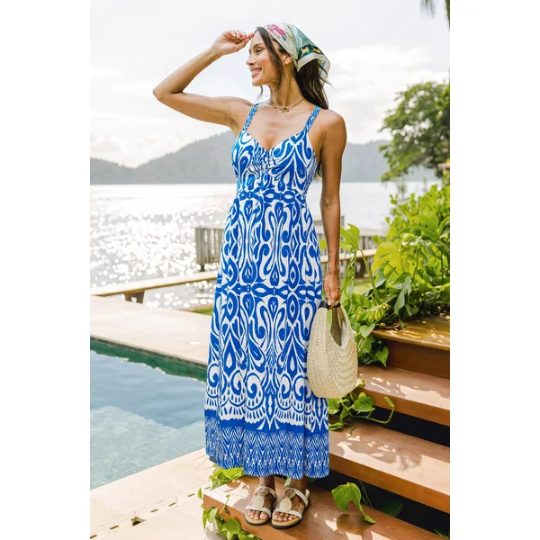 Robe midi à motif abstrait au style moderne