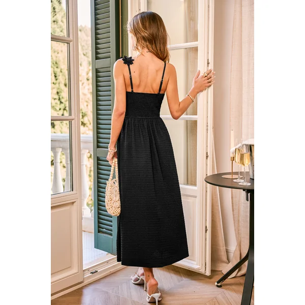 Robe noire rosette