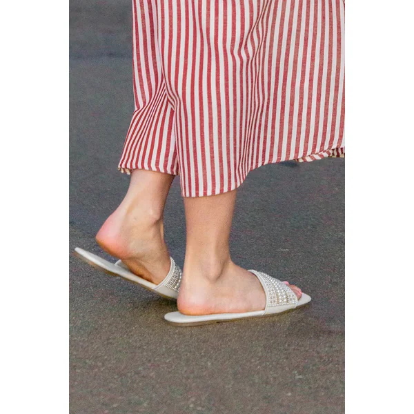 Sandales blanches perles fantaisie