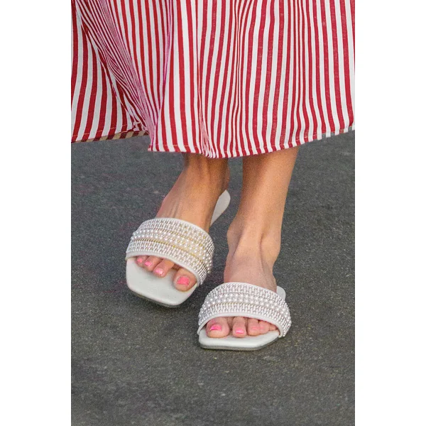 Sandales blanches perles fantaisie