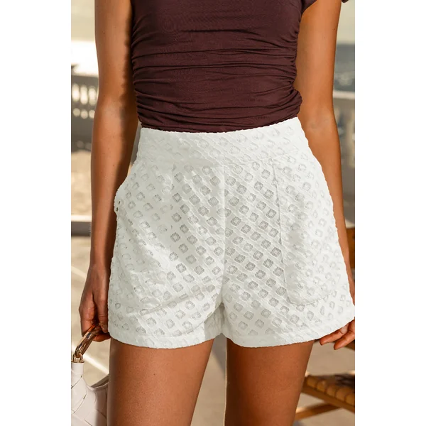 Short blanc au style décontracté