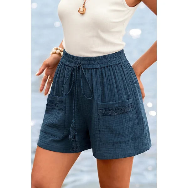 Short bleu frais et naturel de printemps