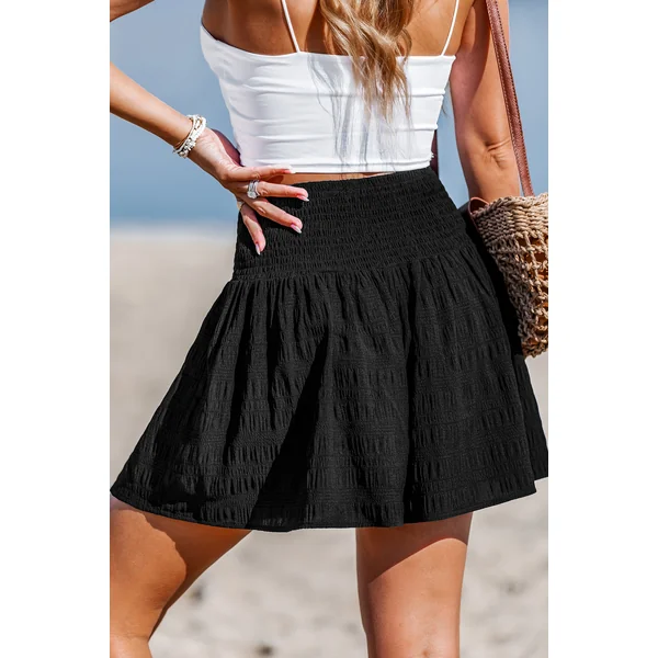 Short cover up noir jambe large
