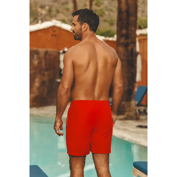 Short de plage rouge à cordon