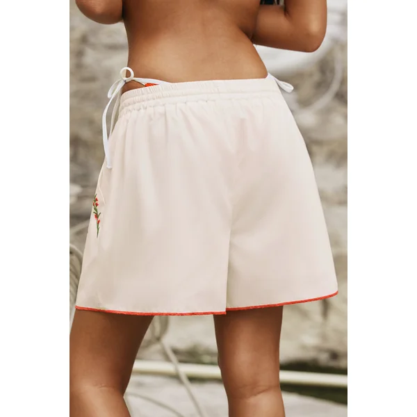 Short fleuri jambe évasée