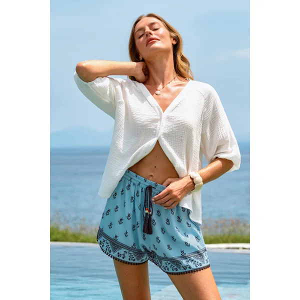 Short fleuri style décontracté