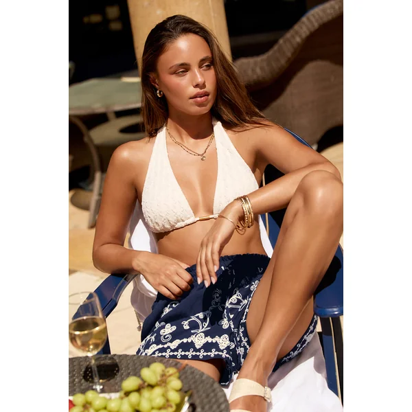 Short fleuri taille élastique