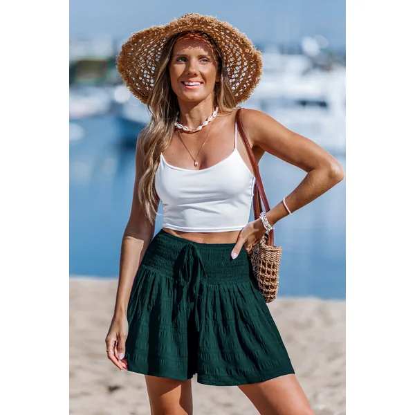 Short vert jambe évasée