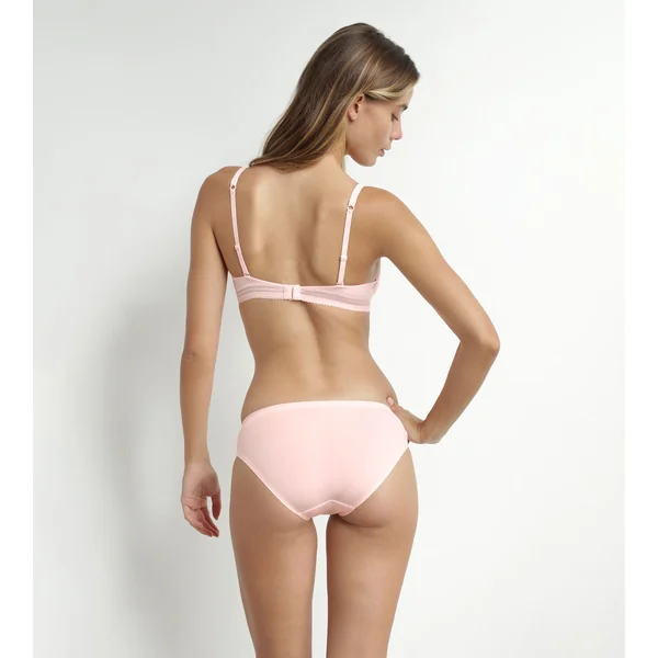 Soutien-gorge corbeille ampliforme rose ballerine InvisiFree de Dim