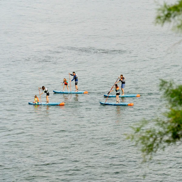 Stand up paddle gonflable robuste pour loueurs et clubs