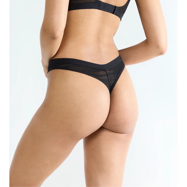 String en dentelle noir Sloggi Free Evolve