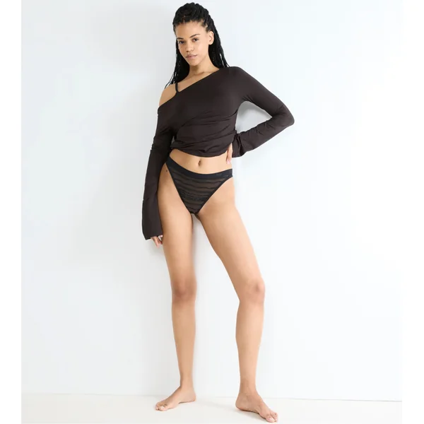 String en dentelle noir Sloggi Free Evolve